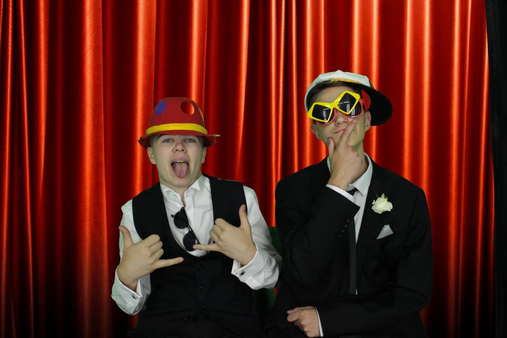 Christ School Prom | View more photos from the event at gallery.myphotoboothexperience.co.uk/u/MyPhotoBoothExperienceLtd/Christ-School-Prom